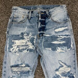 MEN LIGHT BLUE JEANS